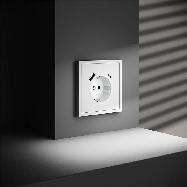 Розетка встраиваемая VOLTUM S70 с заземлением и защитными шторками, 16А, с USB, A+С, (белый матовый)
