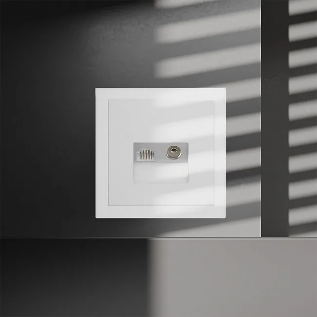 Розетка телевизионная встраиваемая VOLTUM S70 TV+RJ45 кат. 6, (белый матовый)