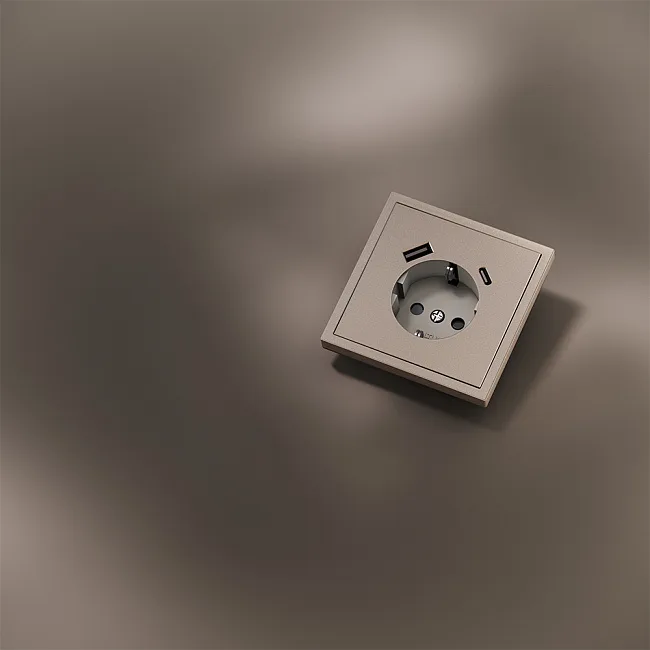 Накладка для розетки с заземлением и защитными шторками, с USB A+C, S70 Metal (платина)