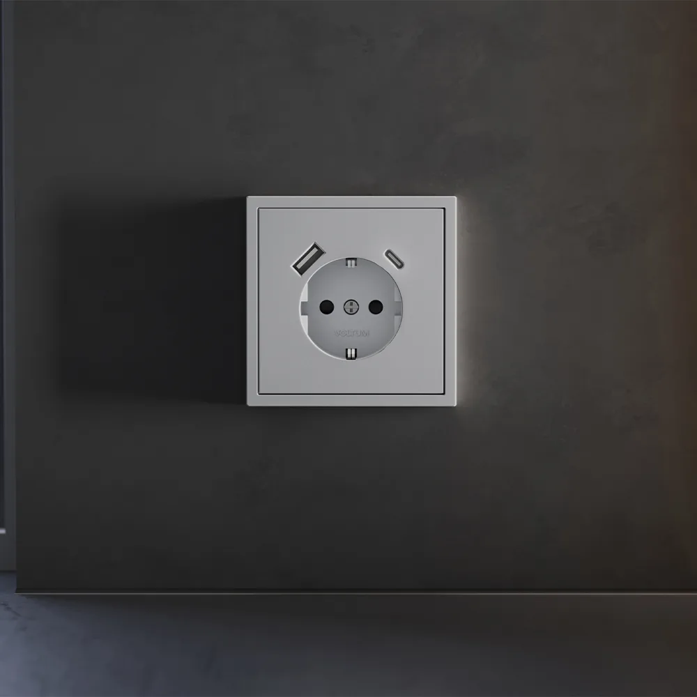 Накладка для розетки с заземлением и защитными шторками, с USB A+C, S70 (серый)