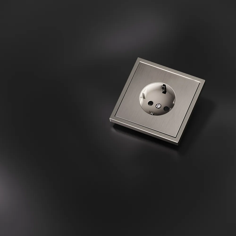 Накладка для розетки с заземлением и защитными шторками, S70 Metal (никель)